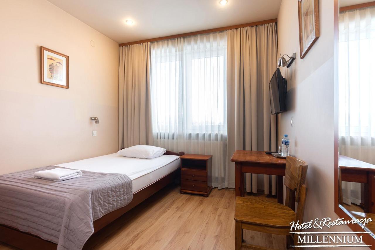 Hotel Millennium พสาสเนสซ์ ภายนอก รูปภาพ