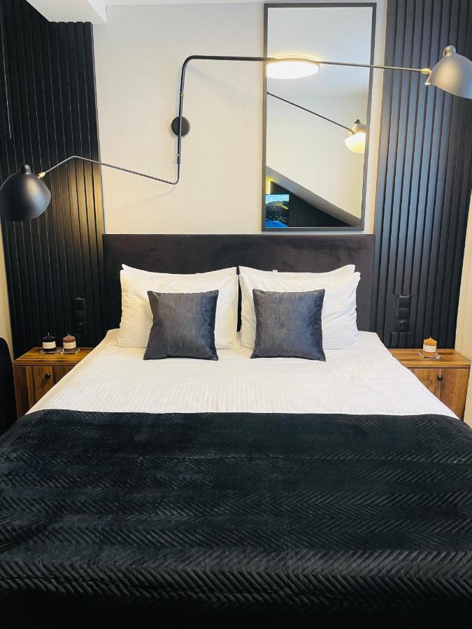 Hotel Millennium พสาสเนสซ์ ภายนอก รูปภาพ